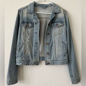 GAP Women's Light Blue Denim Jacket